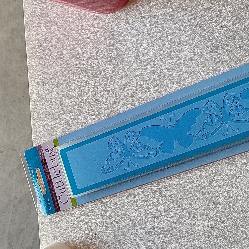 Cuttlebug Embossing Border Essentials 2" x 12"